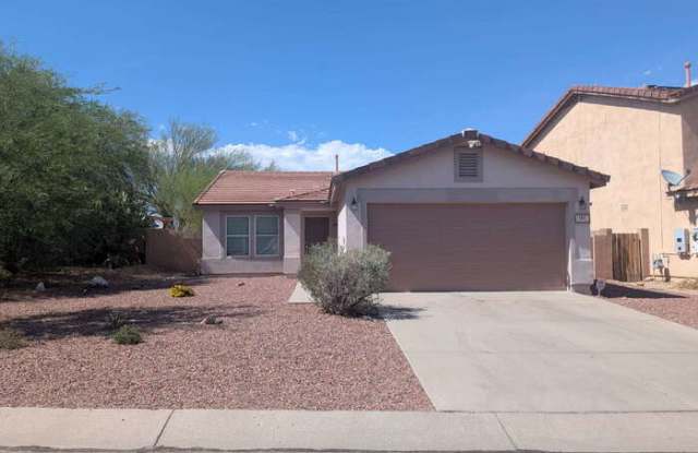 123 East Oracle Oak Street photos photos