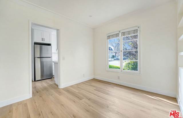 158 S Elm Dr unit: 168 S Elm Gallery 4