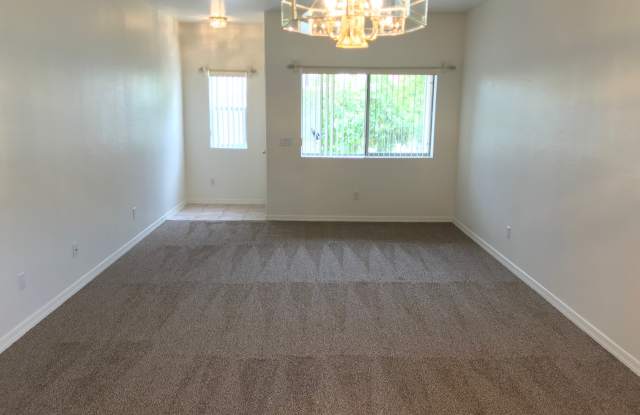 1951 N 64th St Unit 7 Gallery 3