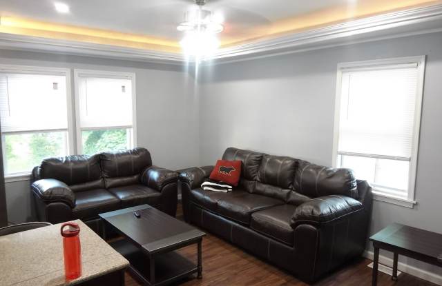 205 Cherry St - Apt 2 Gallery 4