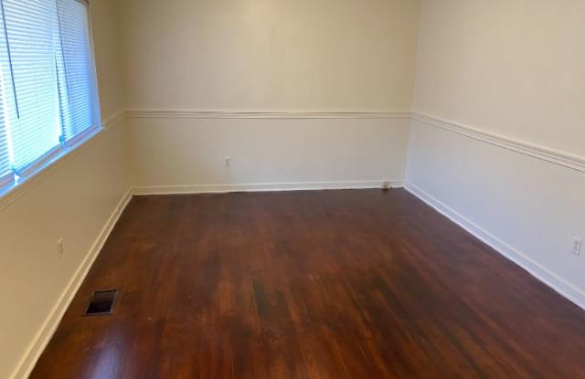 1928 Paden St Gallery 2