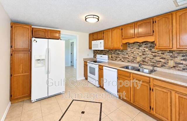 3104 49th Ave Drive West Gallery 2