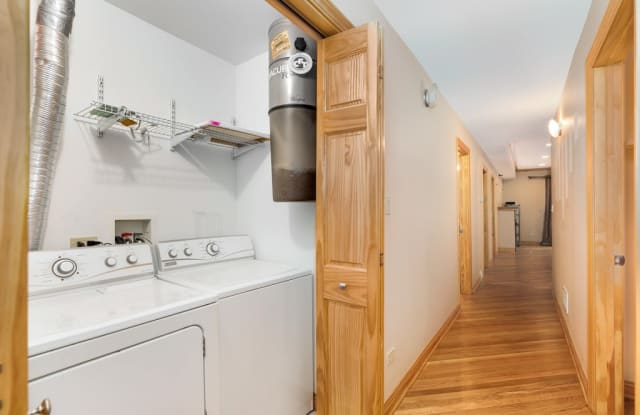 2455 W Foster Ave - 2455 West Foster Avenue, Chicago, IL 60625