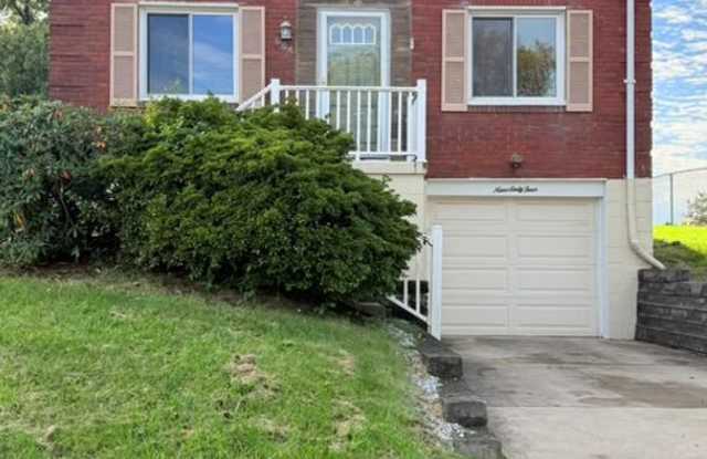 Beautiful 3bd 1ba in Wilkins Twp Gallery 1
