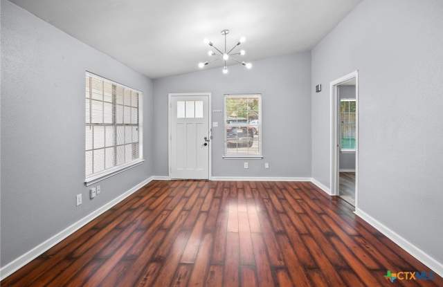 7617 Meador Avenue Gallery 4