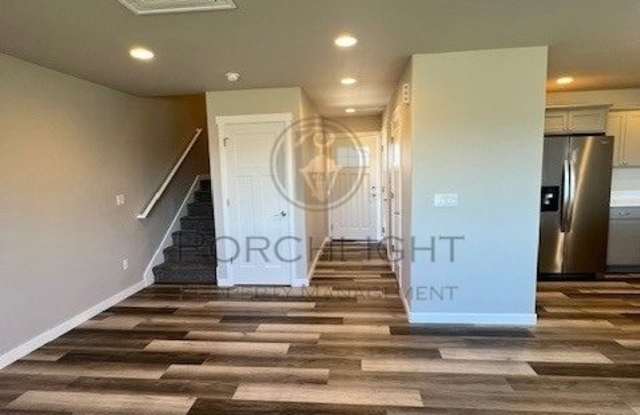 612 Mead Avenue-Unit A Gallery 4