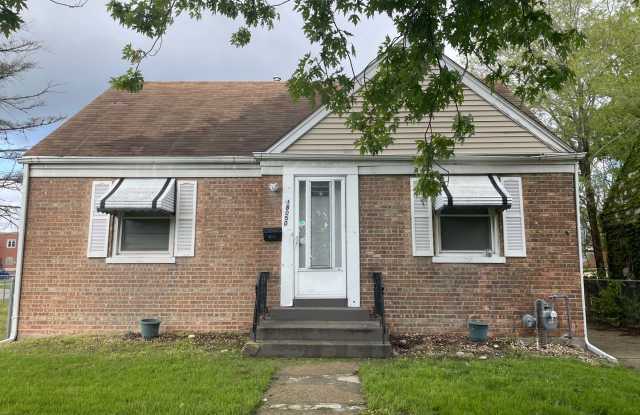 Beautiful and spacious 2 Bedroom 1 Bath house in Lansing, IL MUST SEE photos photos