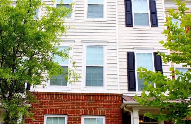 43579 WHEAT BERRY TERRACE - 43579 Wheat Berry Terrace, South Riding, VA 20152