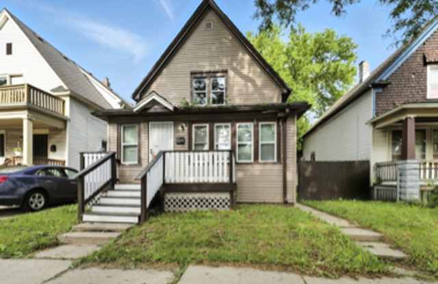 3244 N 1st St photos photos