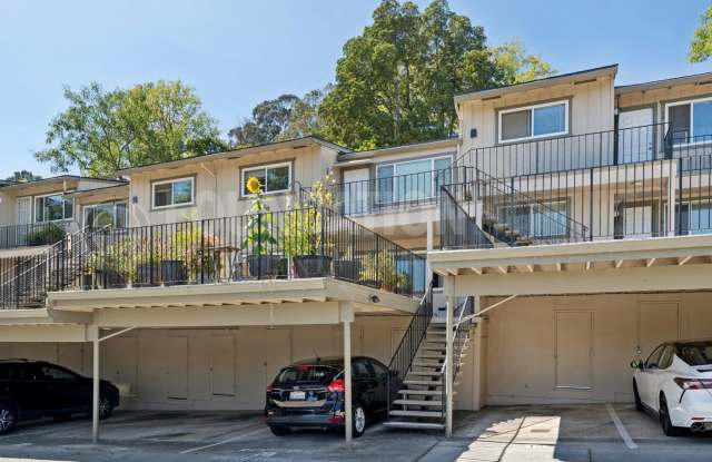 2 Bed/ 1 Ba Condo with Community Pool and Laundry +2 Parking Spaces Gallery 1
