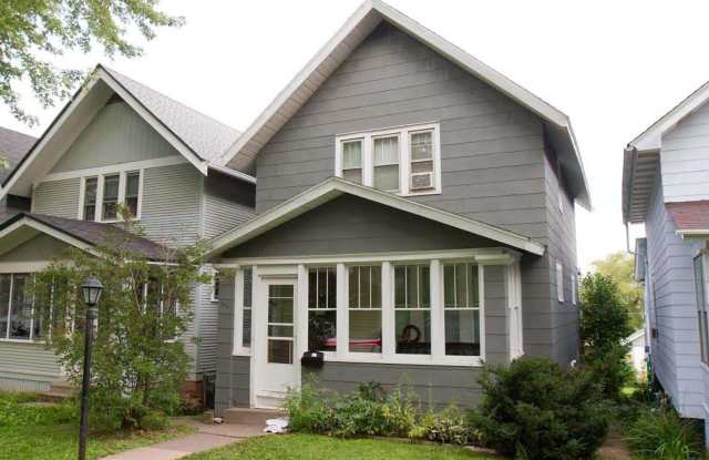 JUNE 2026 - Duluth MN -4 bed - 1 bath - Single Family home photos photos