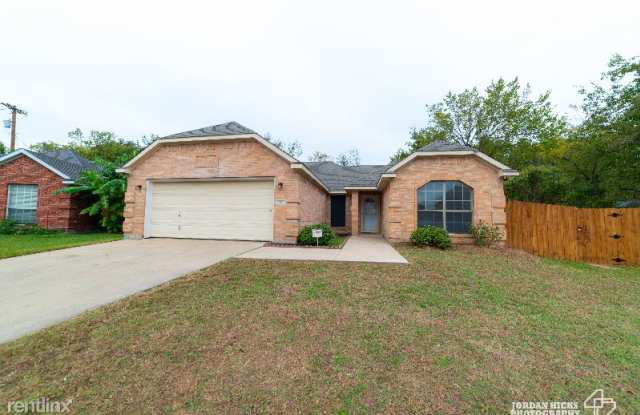 511 LARRY DR - 511 Larry Drive, Irving, TX 75060