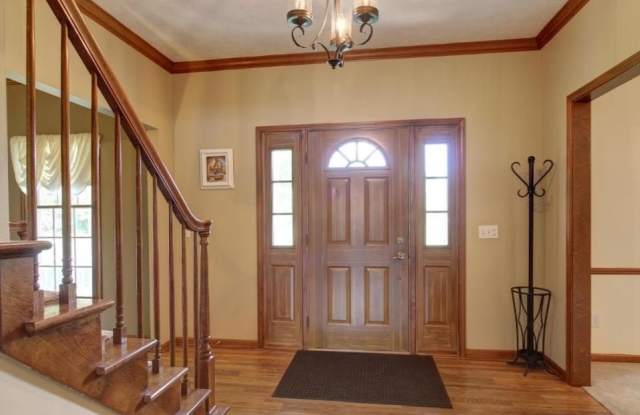 1450 PENNCROSS DRIVE SE Gallery 2