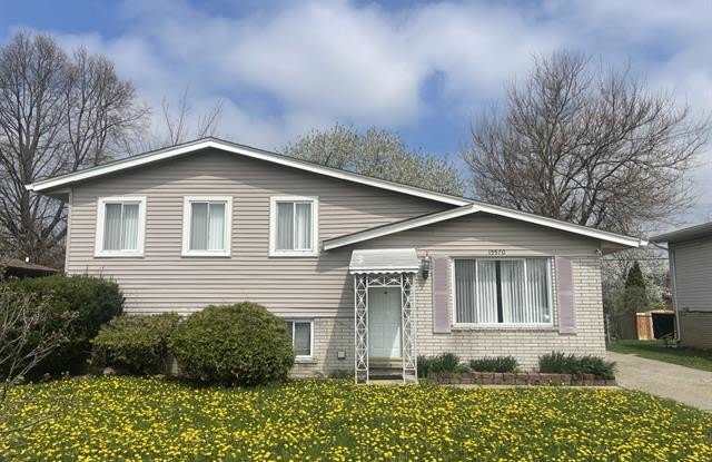 15570 Mount Vernon Street photos photos