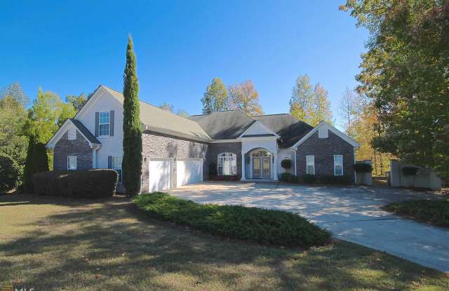 215 Otter Cir - 215 Otter Cir, Fayetteville, GA 30215