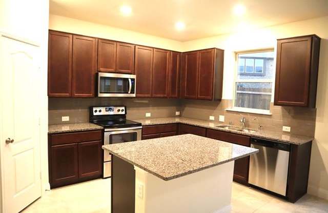 10236 Fox Springs Drive Gallery 4