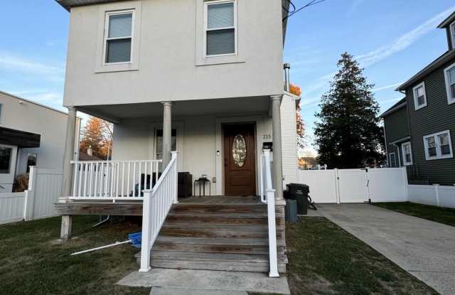 215 Cedar Street photos photos