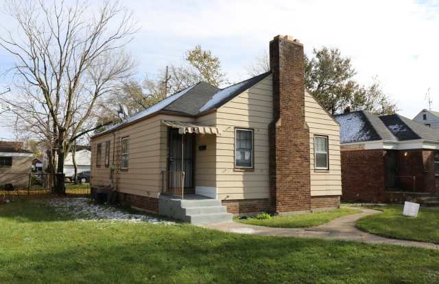 2 Bedroom With Bonus Room in Basement - 225 Taft Place, Gary, IN 46404 2 Bedroom With Bonus Room in Basement - 225 Taft Place, Gary, IN 46404