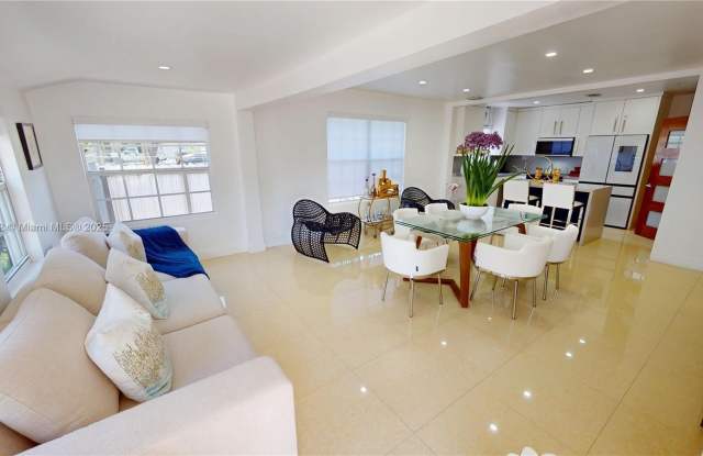 2981 SW 12th St photos photos