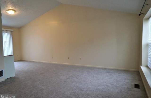 10337 ABBOTT Road Gallery 3