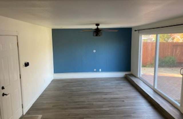 8275 Beehive Court Gallery 4