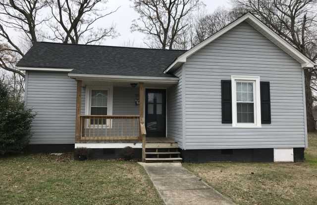 221 Ross Street, 1 bedroom 1 bath House, China Grove NC, AVAILABLE FOR OCTOBER! $995 photos photos