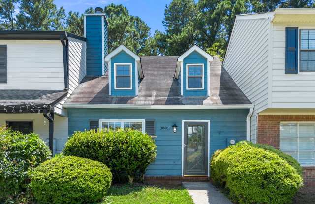 Renovated Modern 2BR Townhome in Prime Kennesaw Location photos photos