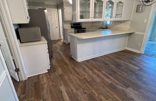 984 EASTWOOD Ter Gallery 4