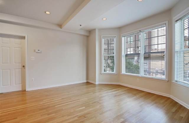 704 CLINTON ST photos photos