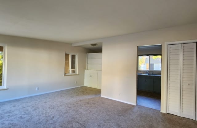 1609 Crestmore Place Gallery 2