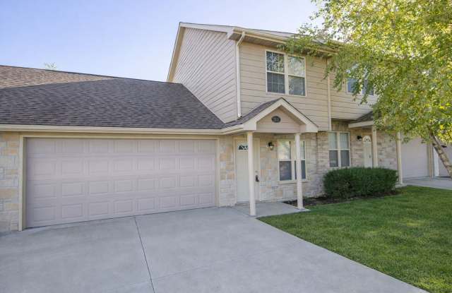 Spacious North Side Townhouse photos photos