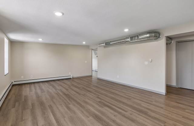 321 6th Street East Gallery 4