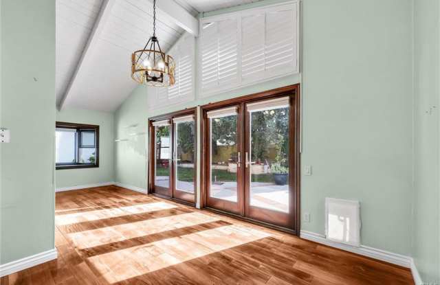 9 Woodrush Gallery 4