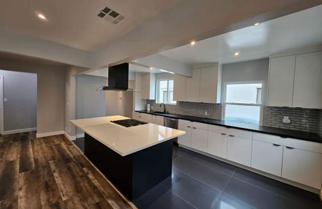 Fully Renovated Burbank House with Indoor Pool✨ photos photos