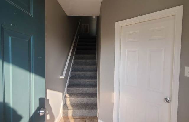 3 Bedroom 2 1/2 bath Townhome for Rent in Waynesboro Gallery 4