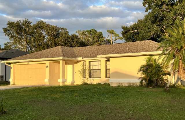 1474 Dewitt St photos photos