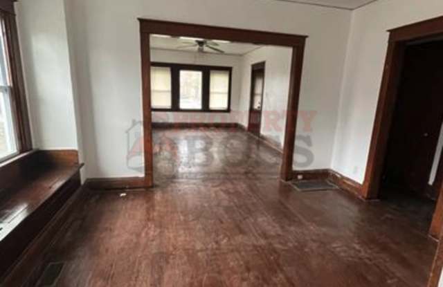 4457 Madison Street photos photos