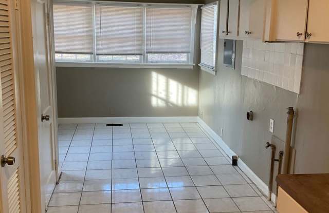 Move In Special!!  No Security Deposit required! Gallery 4
