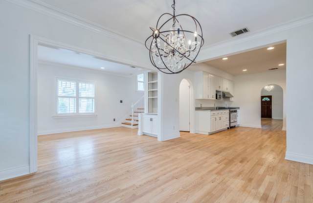 Welcome to this stunning 3-bedroom, 2-bathroom home located in the heart of Austin, TX photos photos