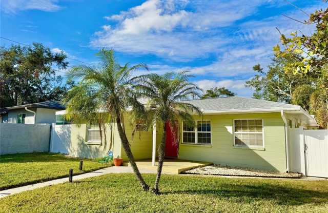185 22ND AVENUE N photos photos