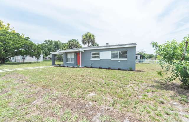 Recently Updated 3-Bedroom Home on Spacious Corner Lot in Central Cocoa Gallery 3