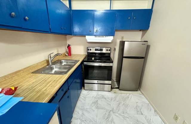 Cozy 1 Bedroom, 1 Bath Condo with Easy Freeway Access photos photos