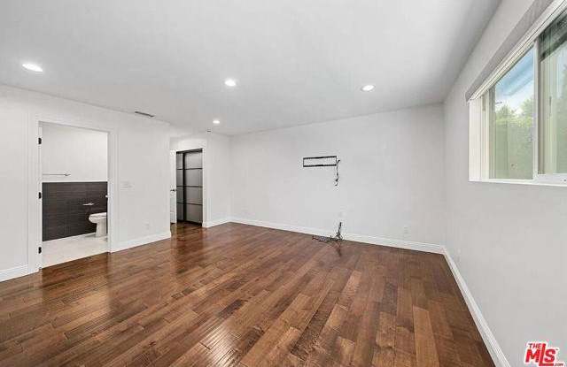 6243 Berquist Avenue photos photos