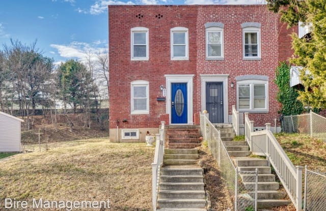 452 Roundview Road - 452 Roundview Road, Baltimore, MD 21225