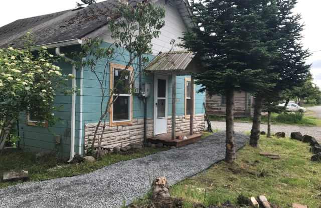 Charming 1BR House in Olympia with office photos photos