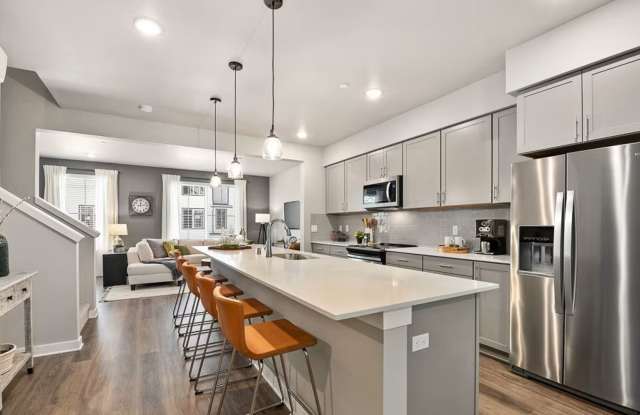 Modern Lake Stevens Townhome with A/C & 2-Car Garage photos photos
