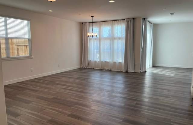 4436 Sierra Pine Way Gallery 3