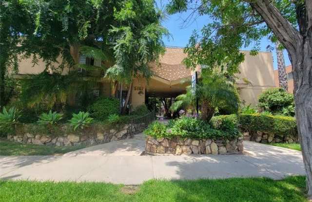 5167 Yarmouth Avenue - 5167 Yarmouth Avenue, Los Angeles, CA 91316