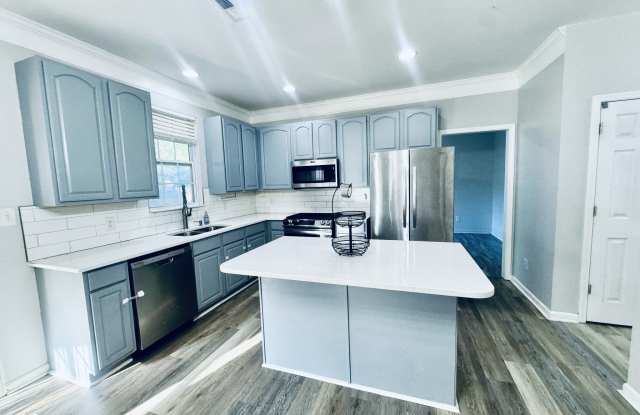130 Sawhorse Drive Gallery 4