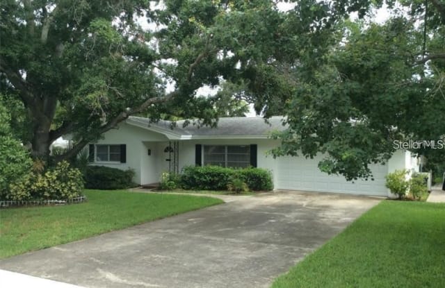 304 MEHLENBACHER ROAD - 304 Mehlenbacher Road, Belleair, FL 33756